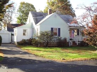 97 Ferndale Ave, Stratford, CT 06614