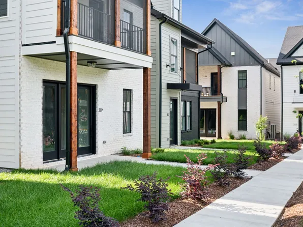 321 Sophia Rain Dr, Nashville, TN 37218