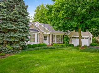 5101 Spruce Pointe Dr, Gurnee, IL 60031