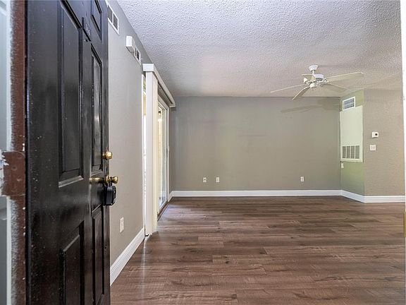 3rd image of 2210 YANKEE PLACE #316