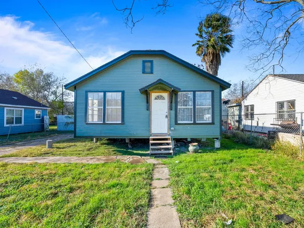 3127 Magnolia St, Corpus Christi, TX 78408