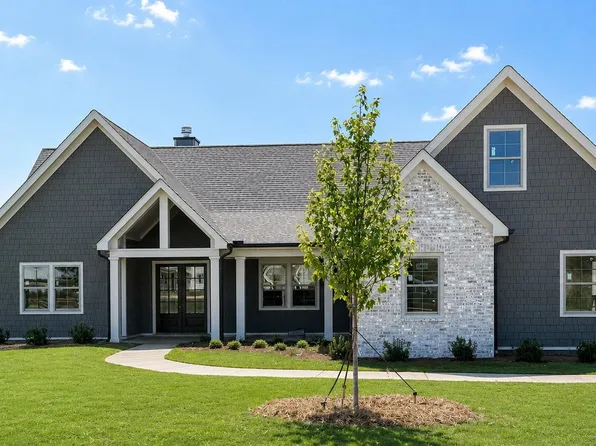 1130 Madison Hills Dr, Madison, GA 30650