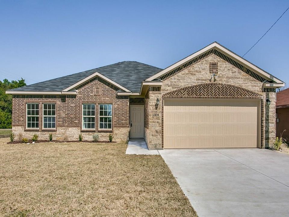 1st image of 1304 Bluff View Dr