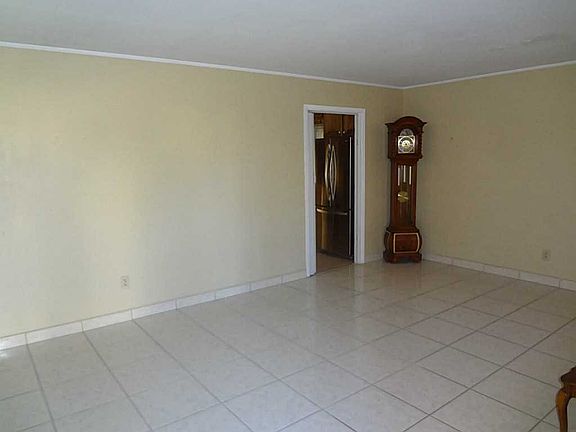 4th image of 1221 Likins Drive