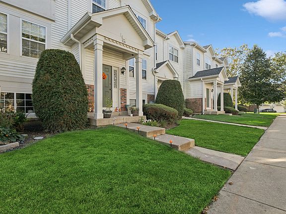 2nd image of 514 Holiday Ln #0
