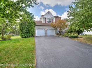 10 Macintosh Ct, Jackson, NJ