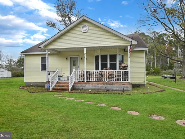 3221 Sackertown Rd, Crisfield, MD 21817