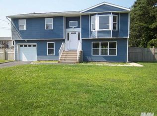 125 Babylon St, Islip Terrace, NY 11752