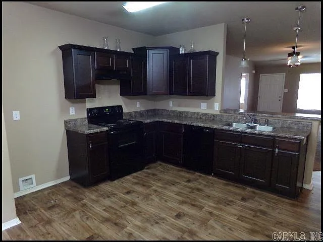 2104 Fern Valley Dr — Photo 7