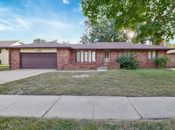 1432 N Lark Ln, Wichita, KS 67212