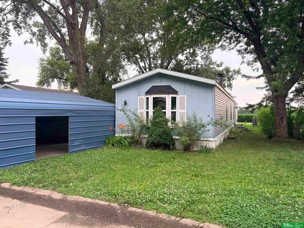 14 York Mobile Plz, York, NE 68467