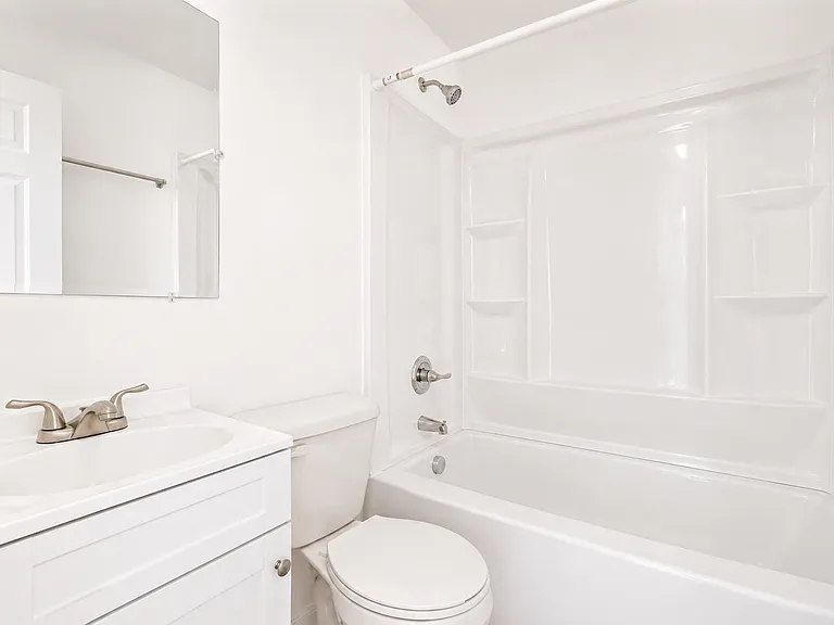 101 Poe St #38 — Photo 8