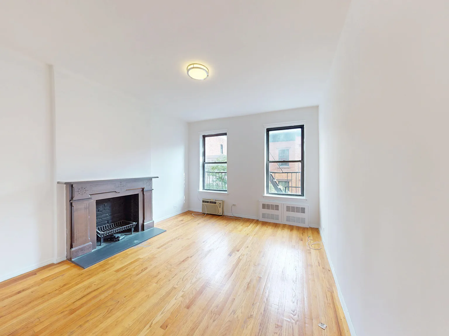 41 Bedford Street — Photo 2