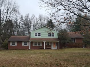 18 Shady Grove Cir, Doylestown, PA 18901