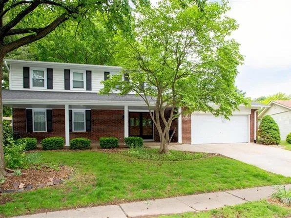 16 Gum Tree Pl, Saint Charles, MO 63301