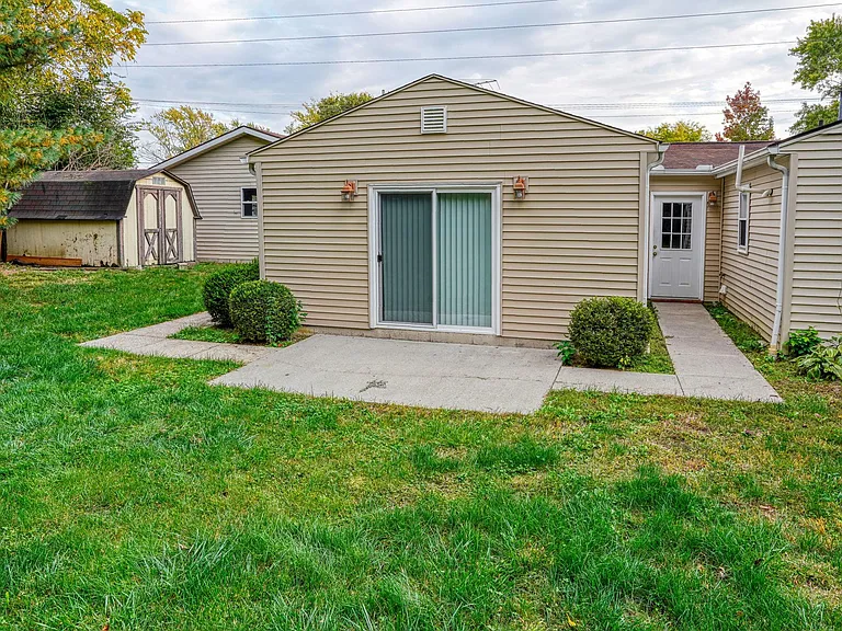 273 Shanahan Rd — Photo 40