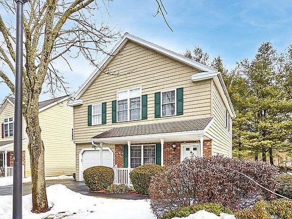 2nd image of 53 Fairway Dr #53