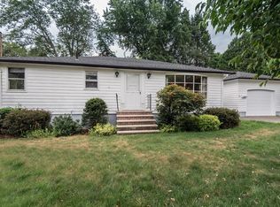 10 Adams Ave, North Andover, MA 01845