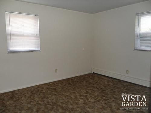 2nd image of 992 Patricia Dr APT 2