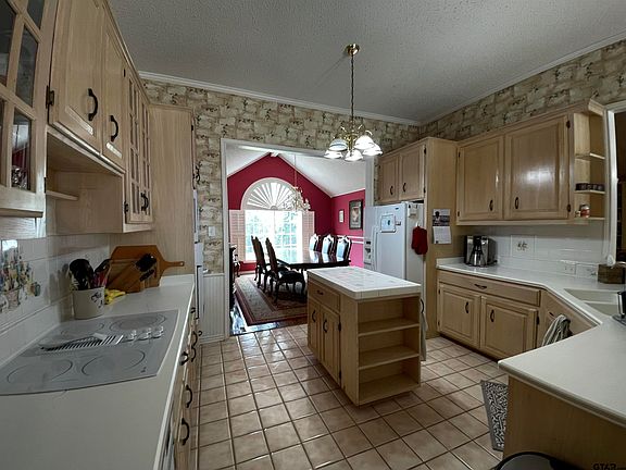 2nd image of 2246 County Road 4120