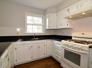 5926 Munson Ct, Falls Church, VA 22041