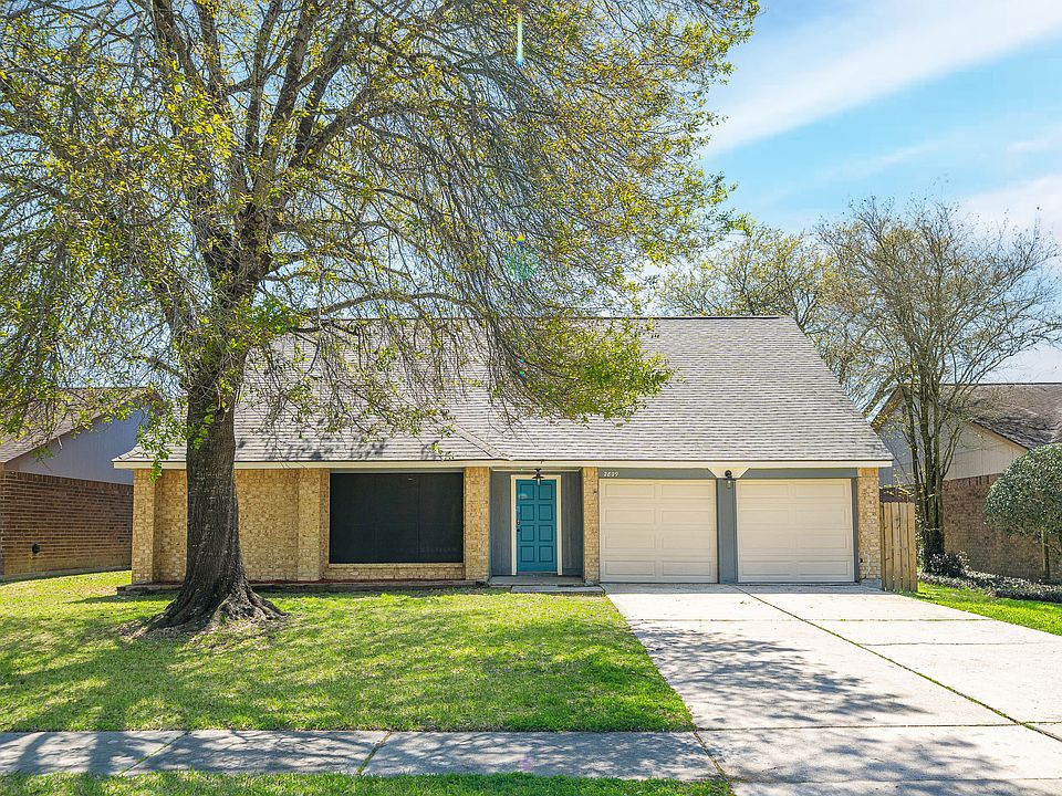 1st image of 2809 Forest Hills Dr