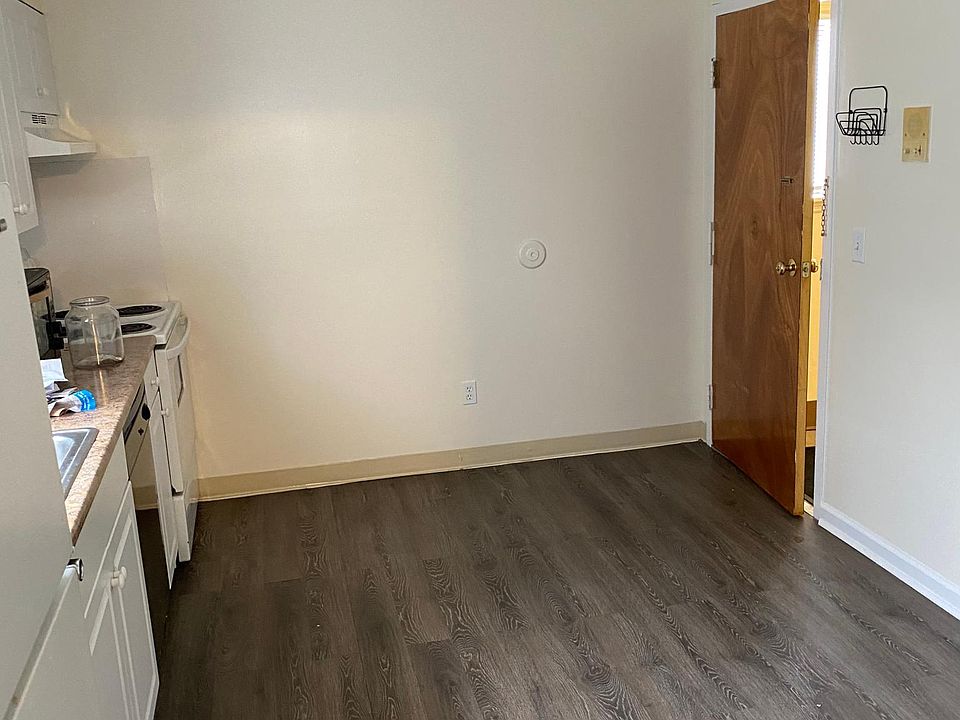 1st image of 16 Eldridge St APT 2A
