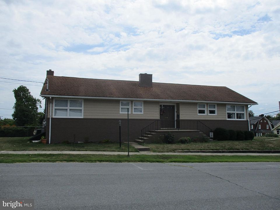1220 W King St, Martinsburg, WV 25401 Zillow