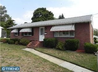 108 S Warwick Rd, Somerdale, NJ 08083