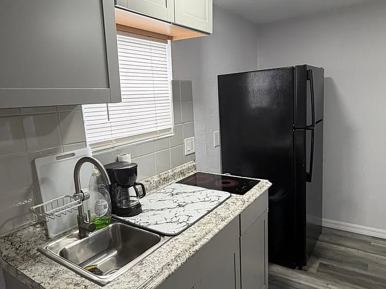 4025 Crofford Ave #4 — Photo 4