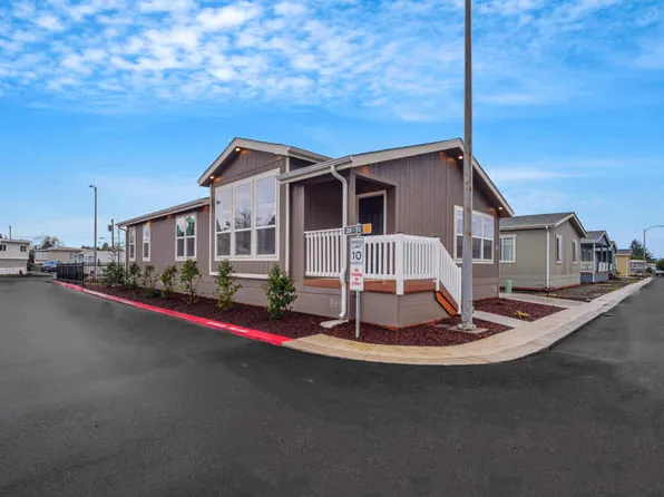 2200 Lancaster Dr SE #26, Salem, OR 97317