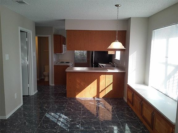 4th image of 1721 Spicewood Trl