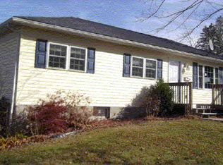 80 Elizabeth St, Dallas, PA 18612