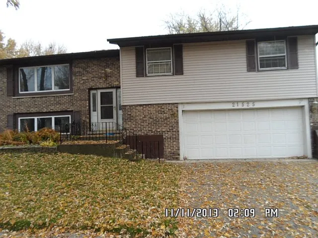 21525 Peterson Ave photo 1