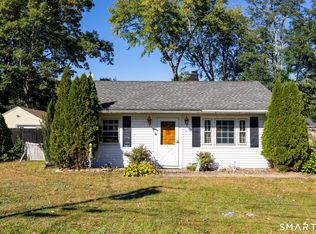 16 Walnut Circle, Windsor Locks, CT 06096
