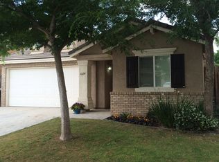 6614 Silver Moon Dr, Bakersfield, CA 93313