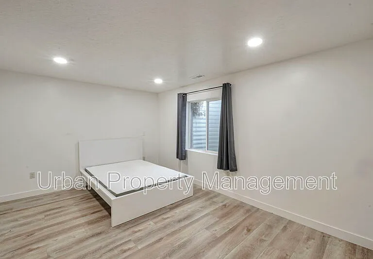 3761 W 620 N — Photo 11