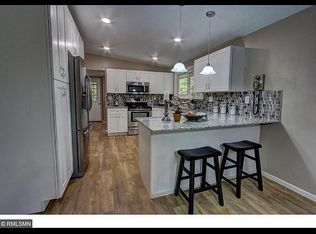 3781 Scheuneman Rd, Gem Lake, MN 55110