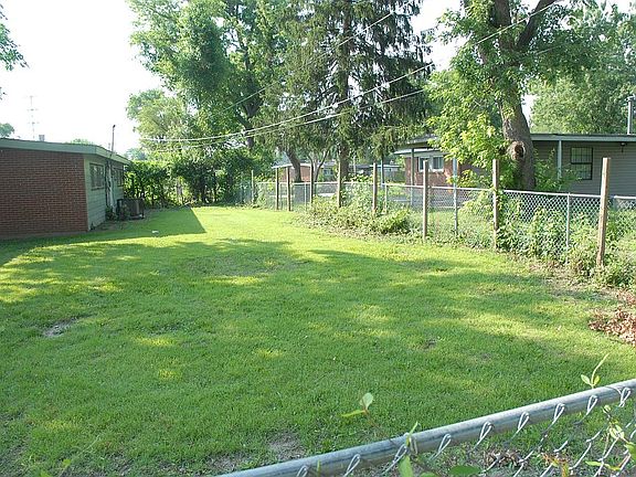2nd image of 8479 January Ave