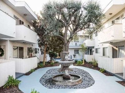 2884 Sawtelle Blvd APT 207, Los Angeles, CA, 90064