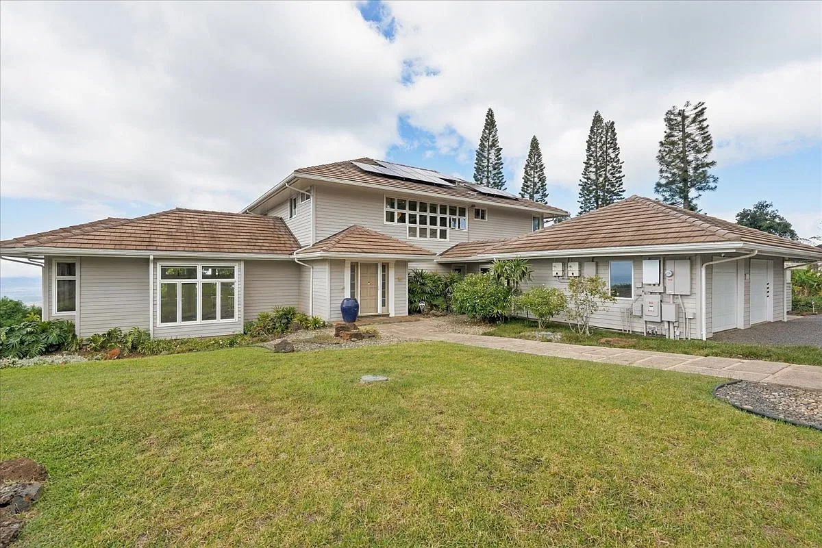 302 Holopuni Road - House — Photo 1