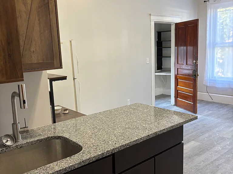 46 Woodland St #1 — Photo 5