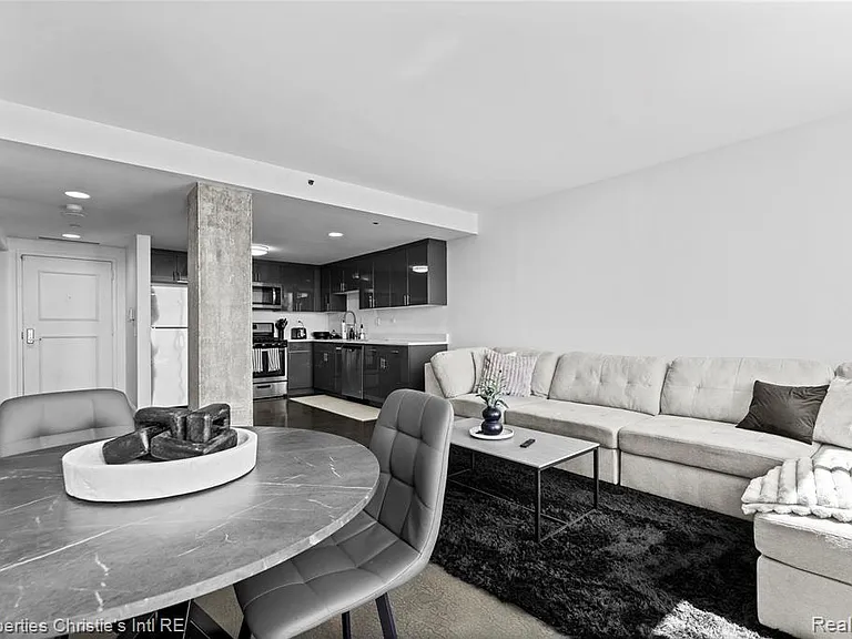 3320 Spinnaker Ln #17E — Photo 8