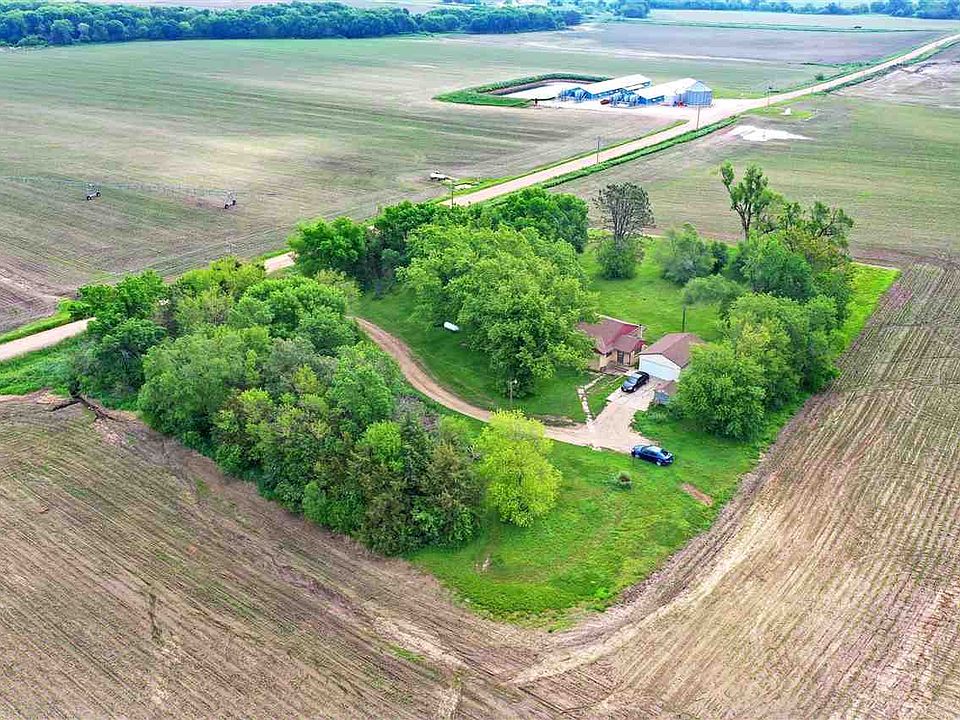 2nd image of 2157 127th Rd