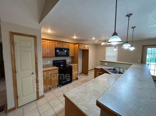 5504 W Bayberry Dr, Springfield, MO 65802