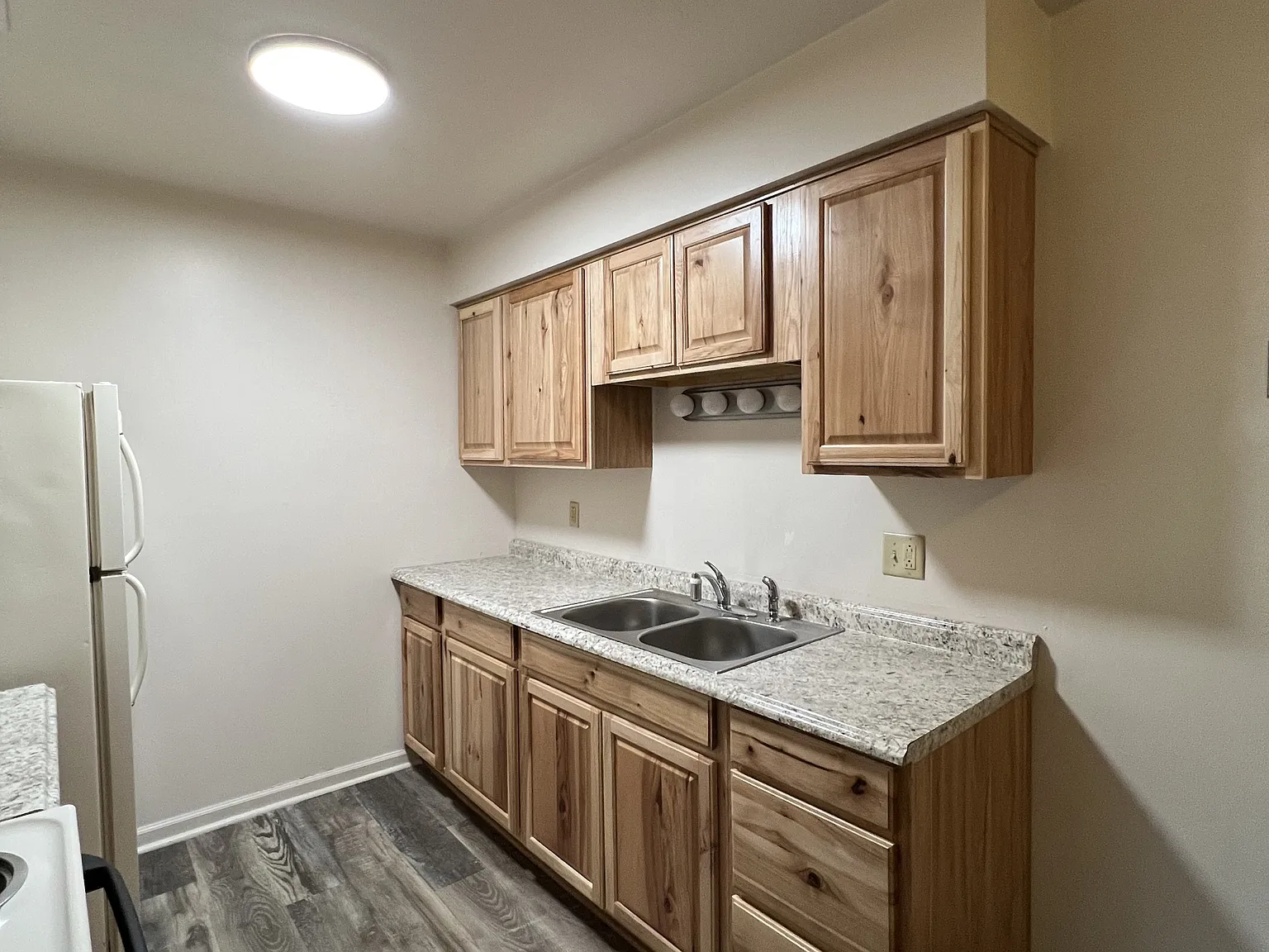 Washington Manor - C-1 — Photo 4