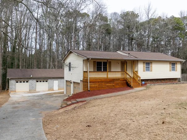 2052 Brook Valley Ct, Jonesboro, GA 30236