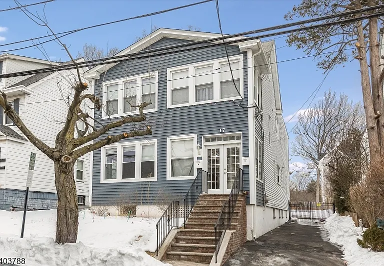 17 Boyden Pkwy — Photo 1