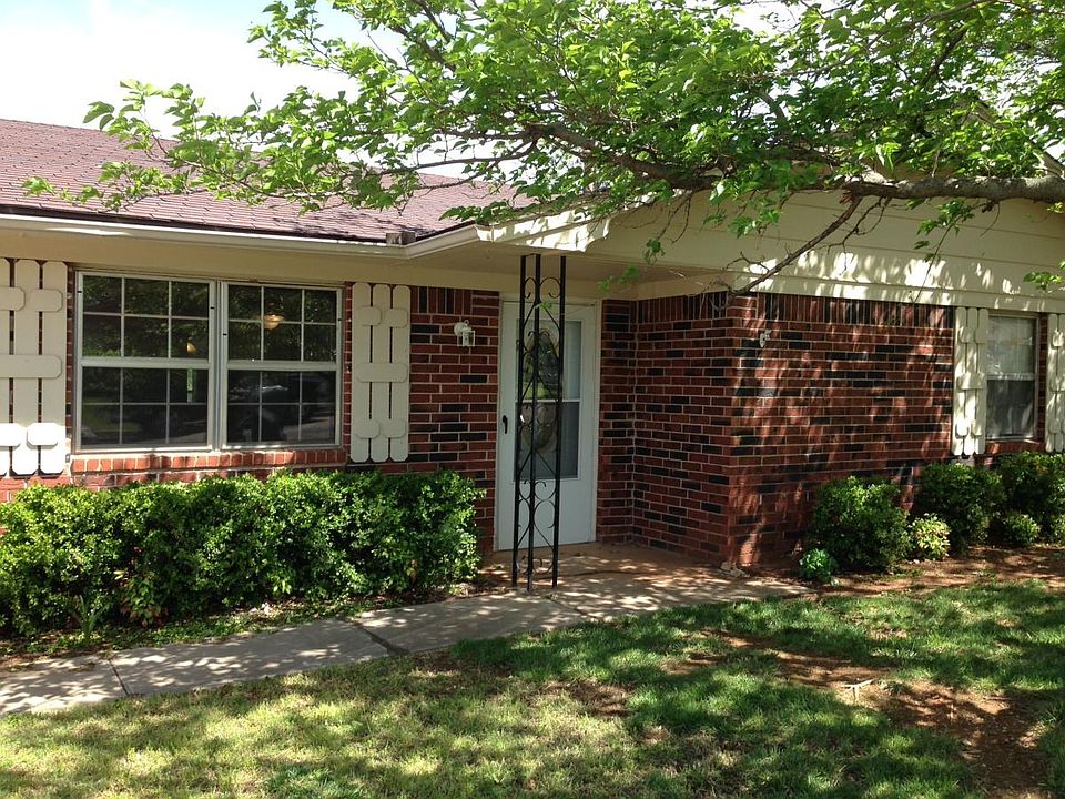 1st image of 2307 S 8th Street Cir