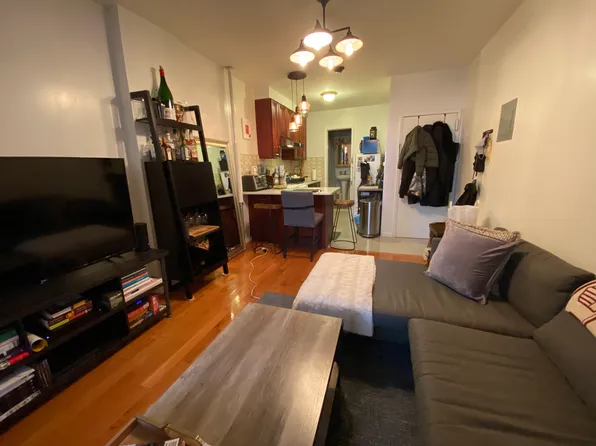 146 Forsythe Street image 1 of 12